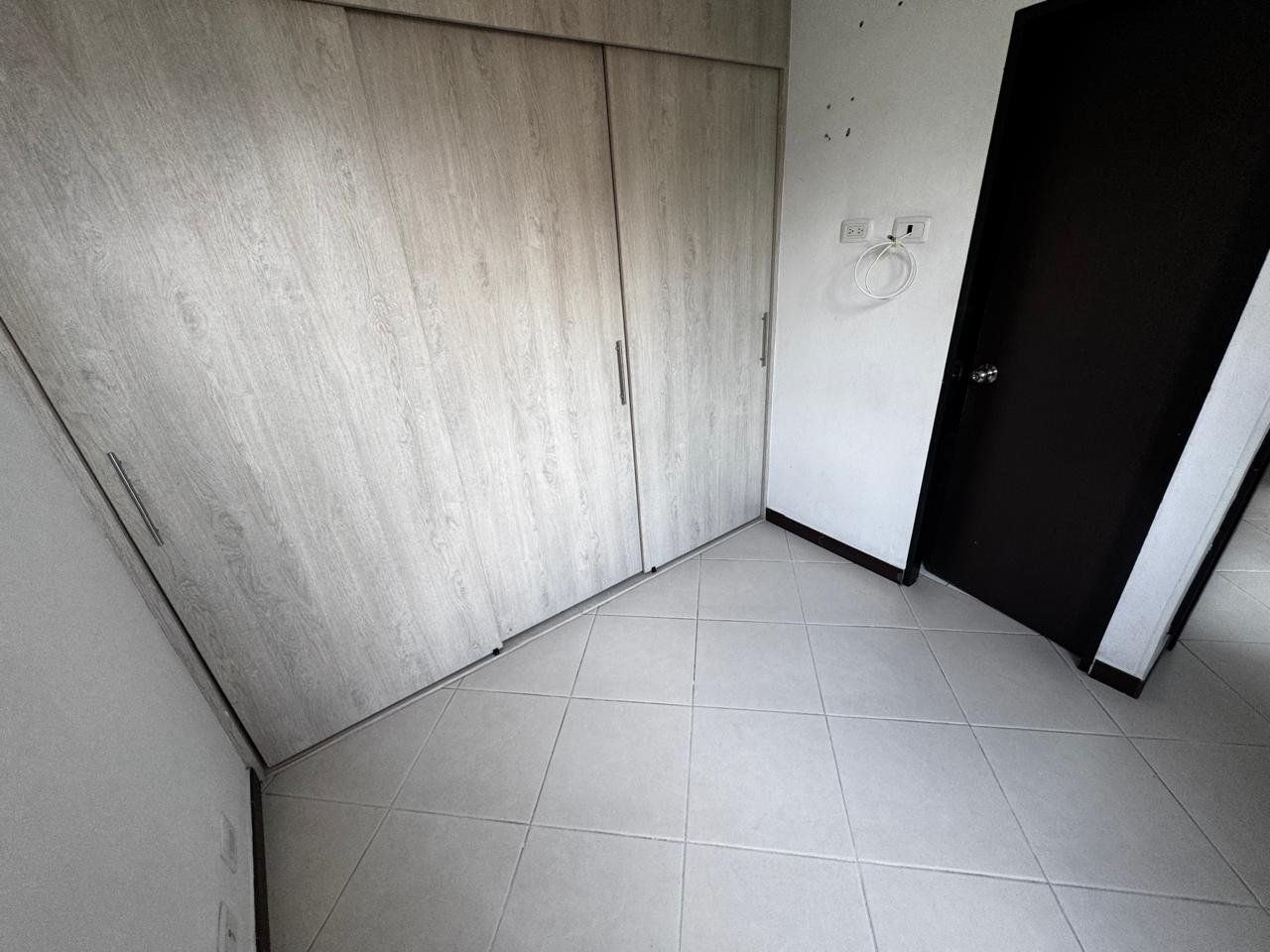 APARTAMENTO EN ARRIENDO UBICADO ENVIGADO SECTOR SENORIAL - 3