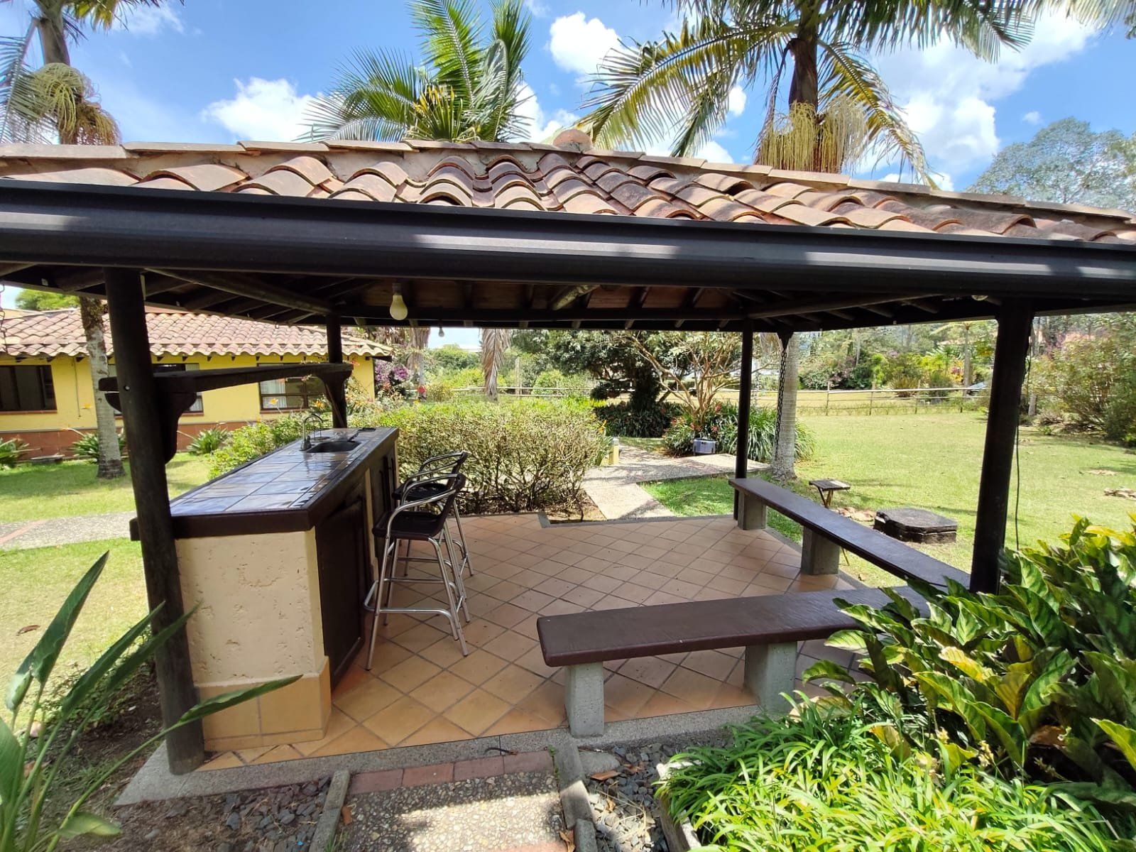 CASA EN ARRIENDO UBICADA EN LA CEJA - 18