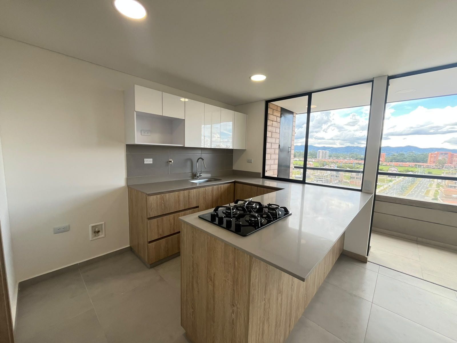APARTAMENTO EN ARRIENDO UBICADO EN RIONEGRO SECTOR SAN ANTONIO - 2