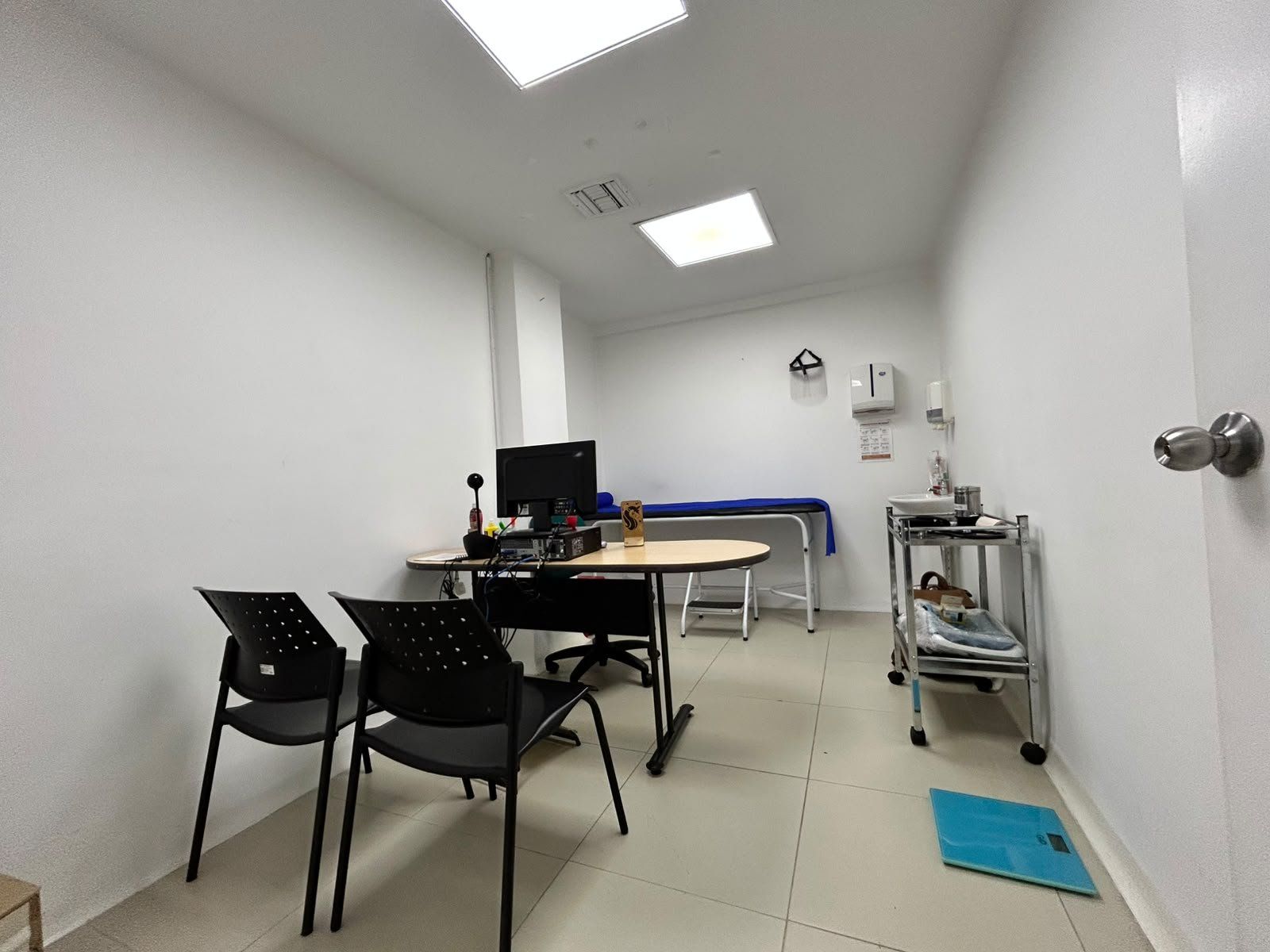 CONSULTORIO EN ARRIENDO UBICADO EN MEDELLIN SECTOR ALTAMIRA - 5