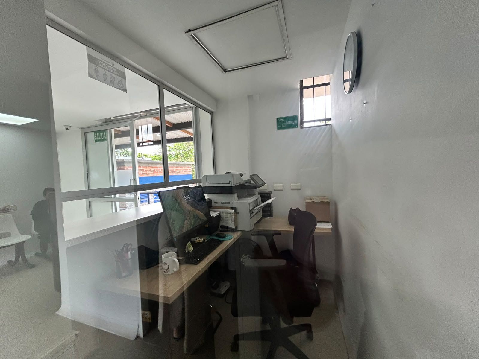 CONSULTORIO EN ARRIENDO UBICADO EN MEDELLIN SECTOR ALTAMIRA - 13