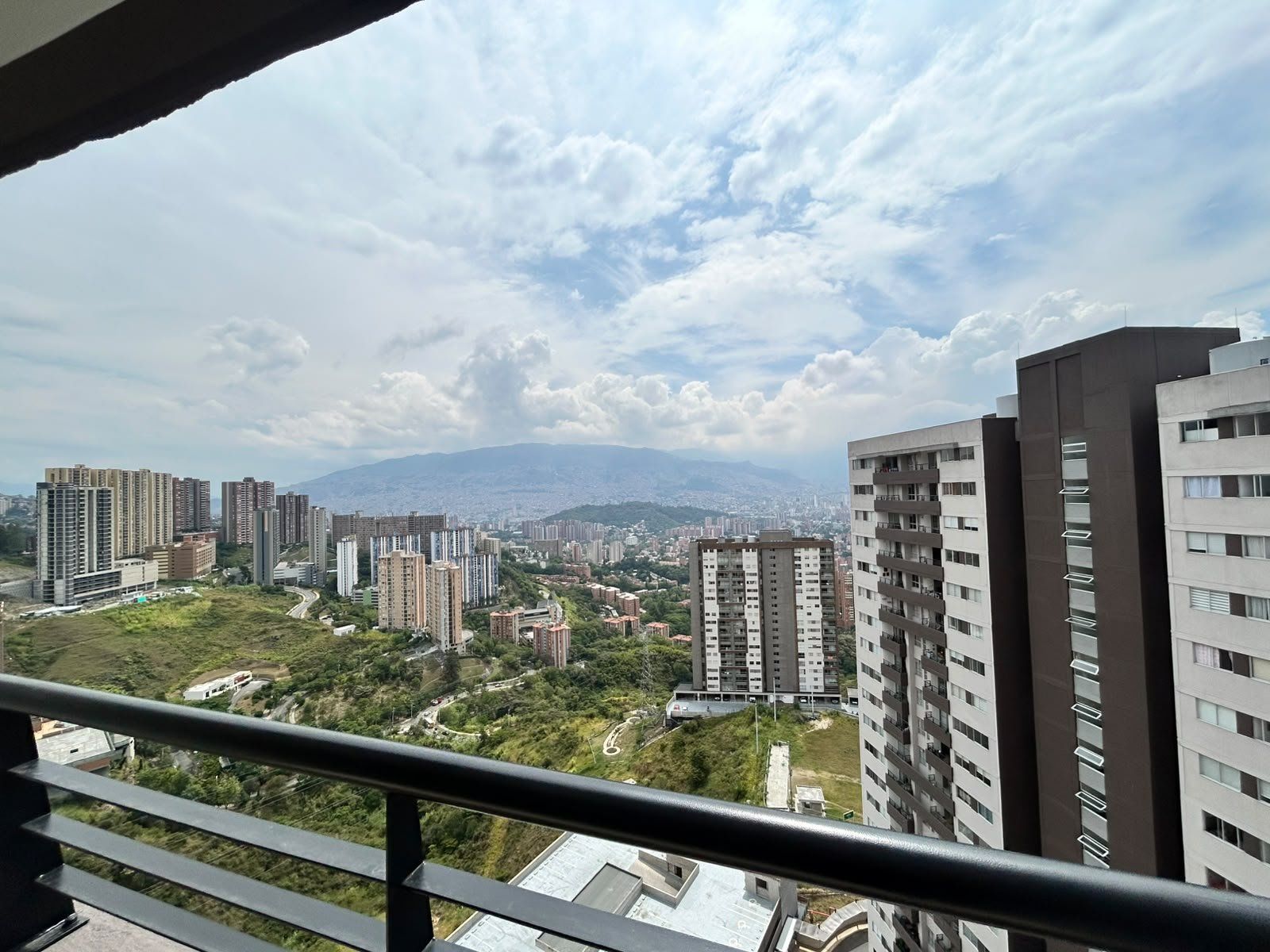 APARTAMENTO EN ARRIENDO UBICADO EN MEDELLIN SECTOR CALASANZ - 11