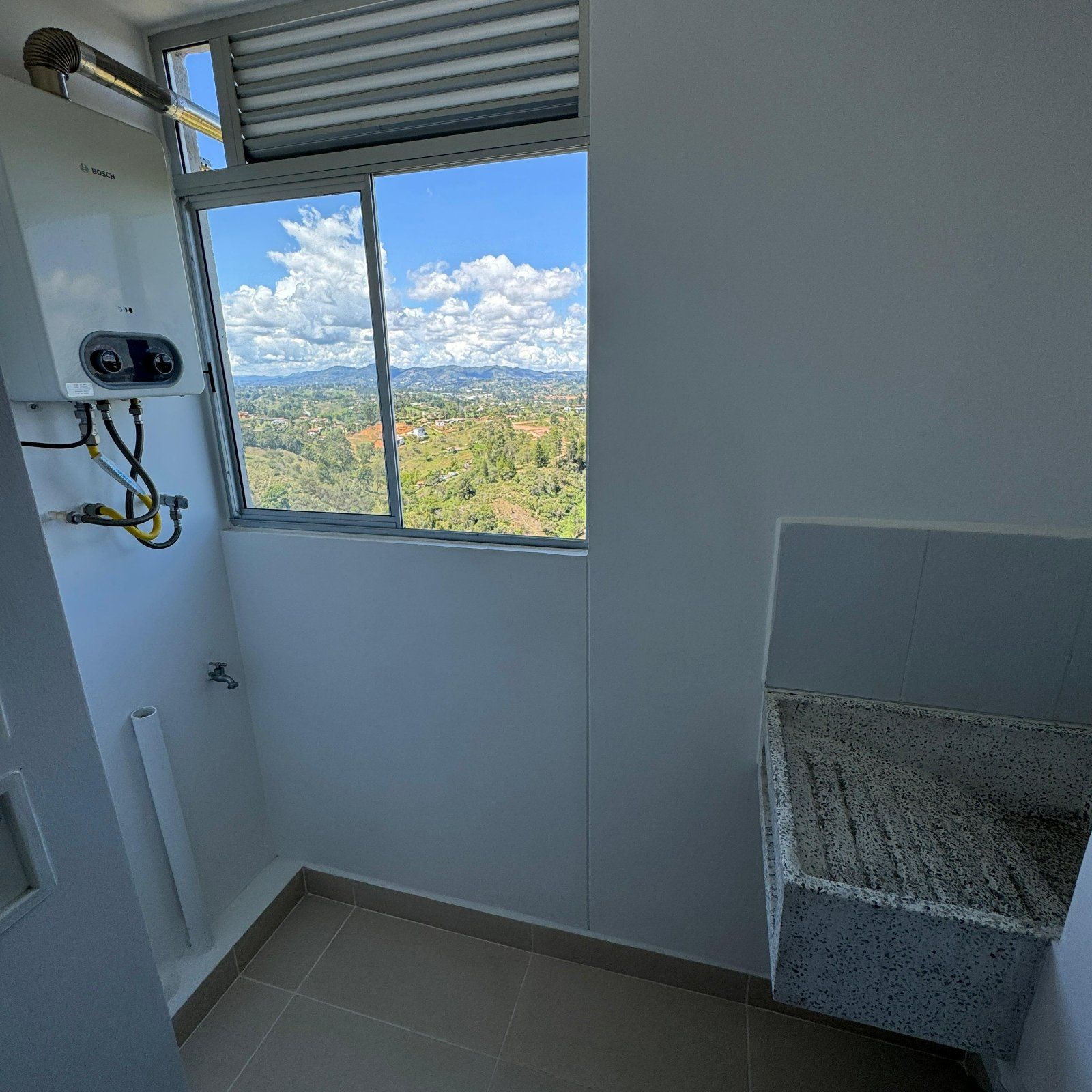 APARTAMENTO EN ARRIENDO UBICADO EN RIONEGRO FONTIBON SECTOR FONTIBON - 13