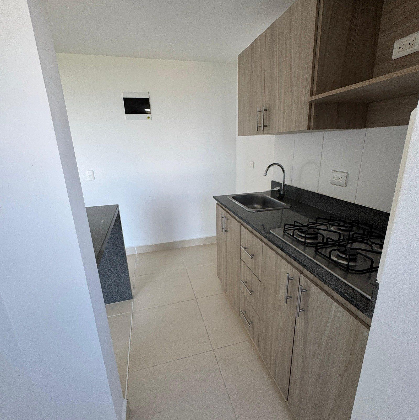 APARTAMENTO EN VENTA UBICADO EN RIONEGRO FONTIBON SECTOR FONTIBON - 3