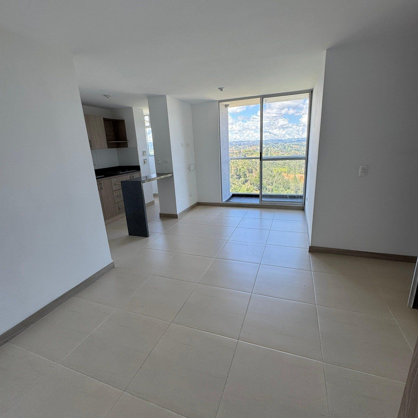 APARTAMENTO EN VENTA UBICADO EN RIONEGRO FONTIBON SECTOR FONTIBON - 2