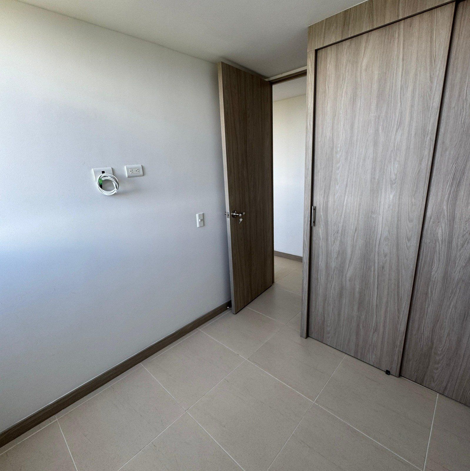 APARTAMENTO EN VENTA UBICADO EN RIONEGRO FONTIBON SECTOR FONTIBON - 5