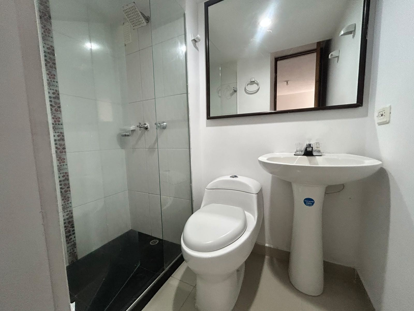 APARTAMENTO EN ARRIENDO UBICADO EN MEDELLIN SECTOR LOMA DE LOS BERNAL - 10