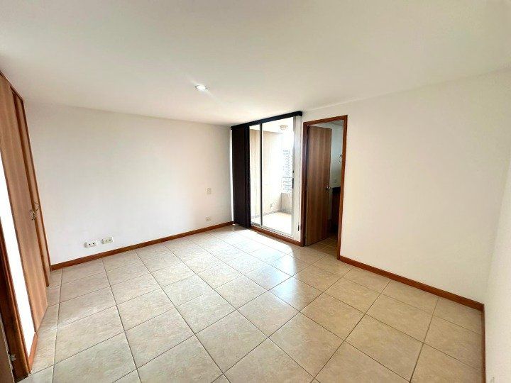 APARTAMENTO EN ARRIENDO UBICADO EN MEDELLIN SECTOR LOS BALSOS - 5