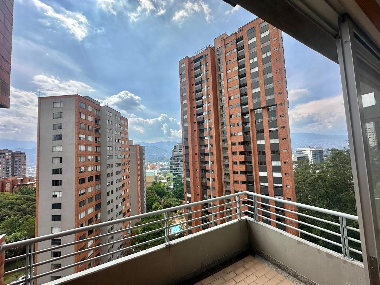 APARTAMENTO EN ARRIENDO UBICADO EN MEDELLIN SECTOR LOS BALSOS - 14