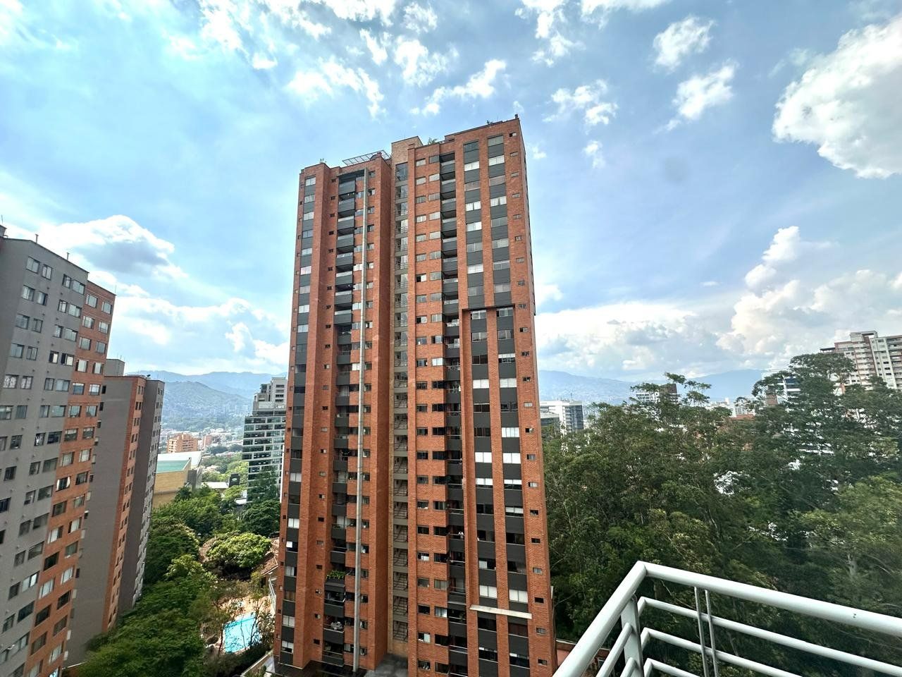 APARTAMENTO EN ARRIENDO UBICADO EN MEDELLIN SECTOR LOS BALSOS - 15