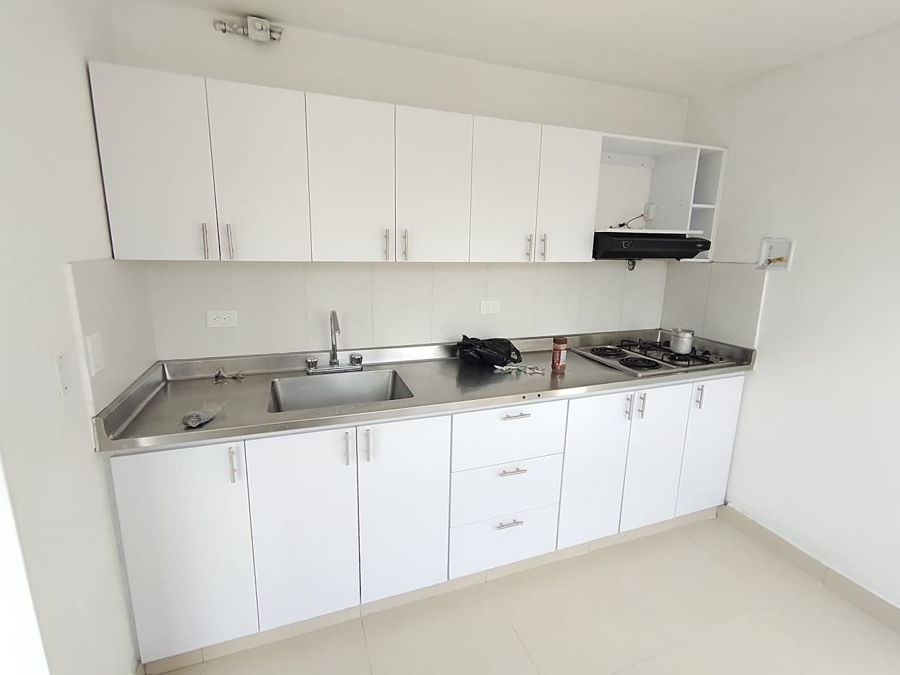 APARTAMENTO EN ARRIENDO UBICADO EN MEDELLIN SECTOR LA CANDELARIA - 2