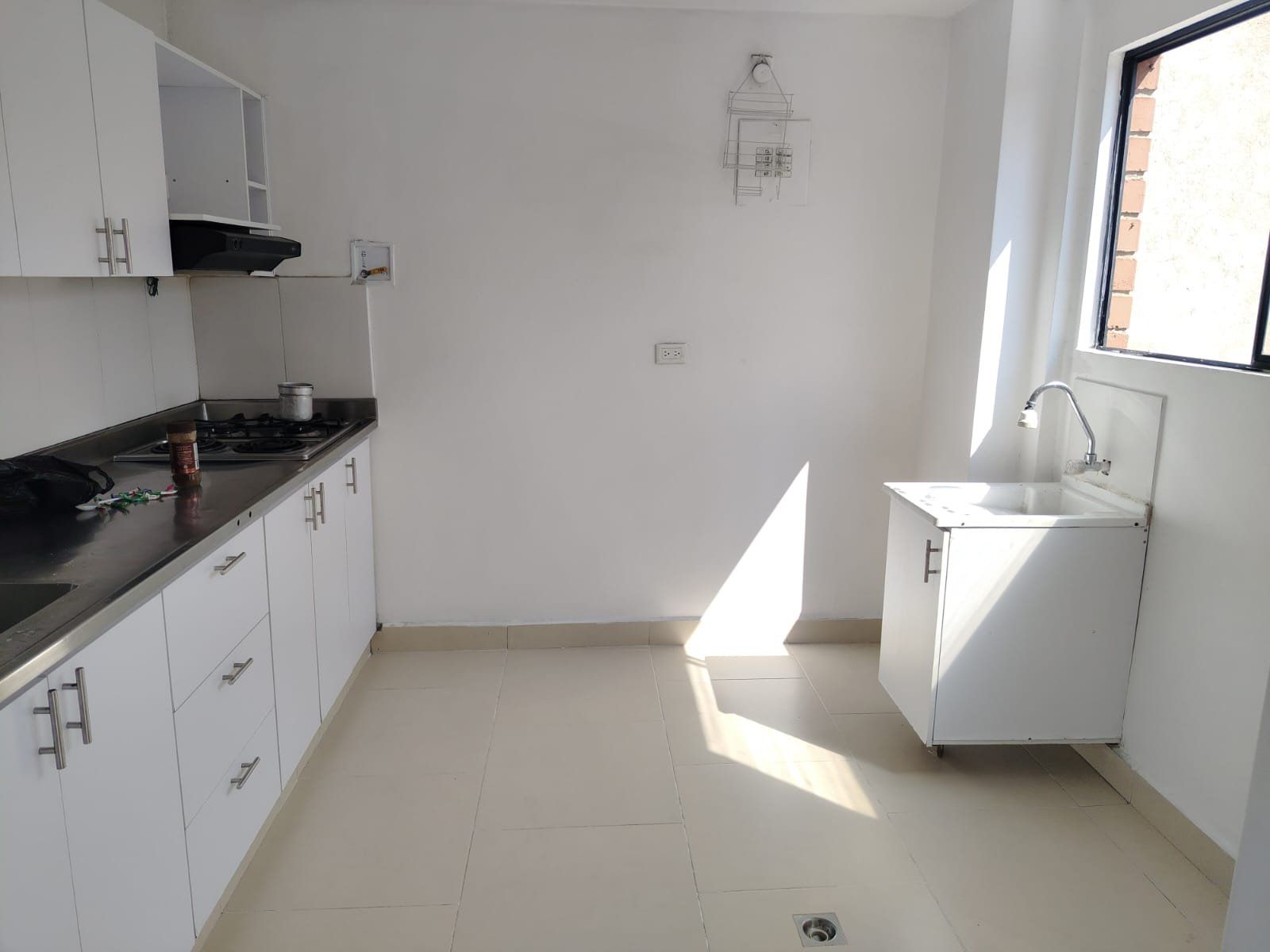 APARTAMENTO EN ARRIENDO UBICADO EN MEDELLIN SECTOR LA CANDELARIA - 4