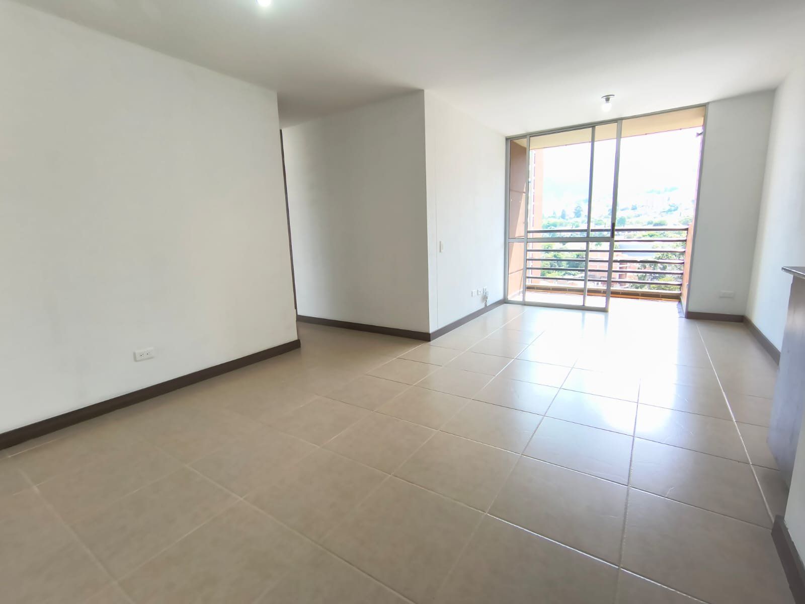 APARTAMENTO EN ARRIENDO UBICADO EN ITAGÜÍ SECTOR SURAMERICA - 2