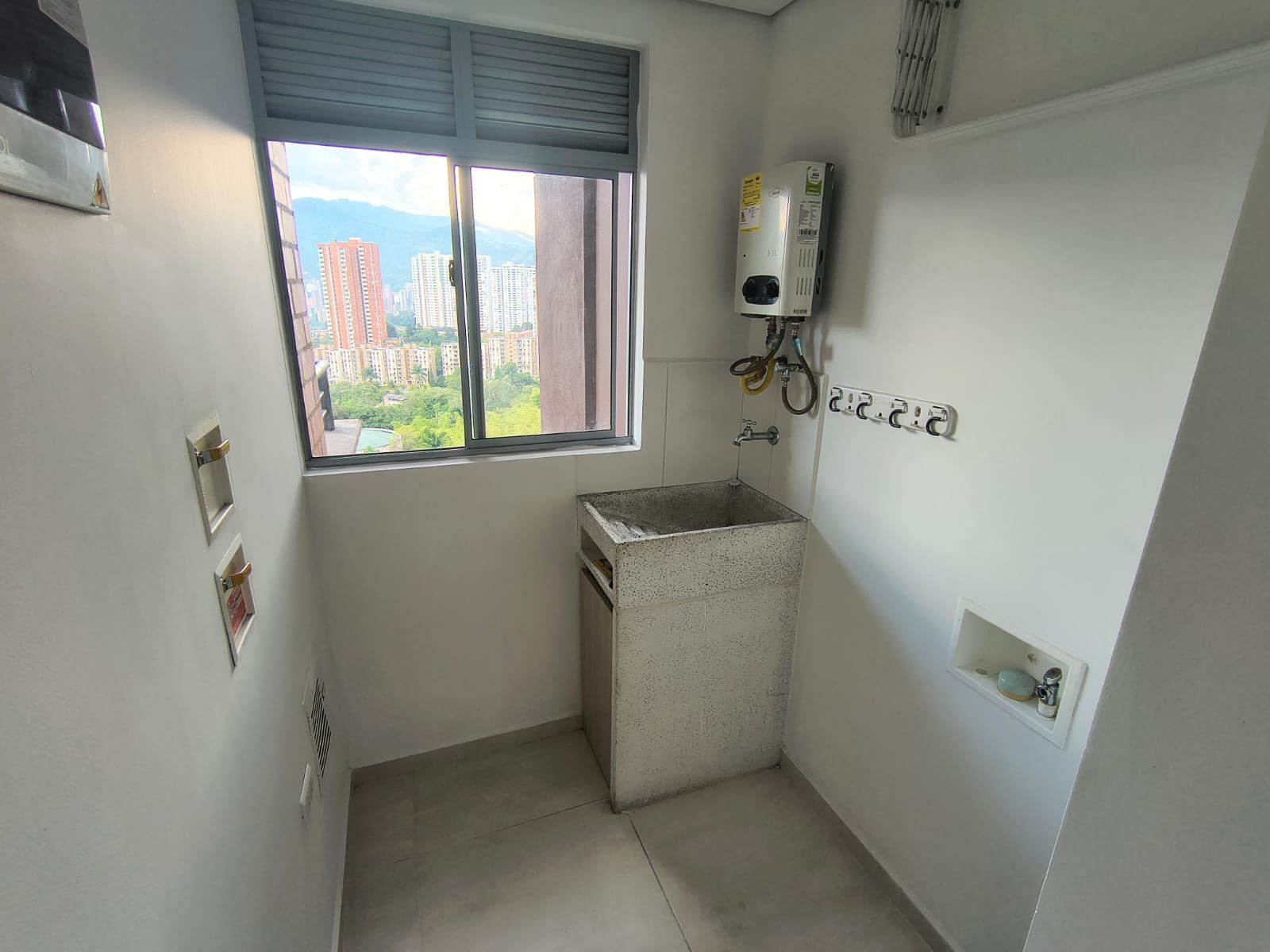 APARTAMENTO EN ARRIENDO UBICADO EN ITAGÜÍ SECTOR DITAIRES - 13