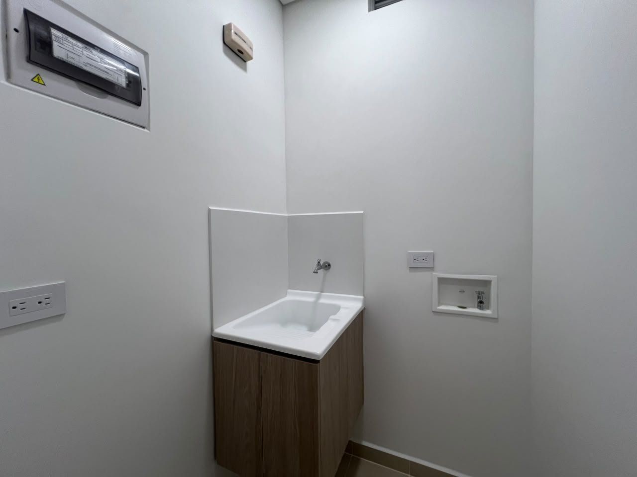 APARTAMENTO EN ARRIENDO UBICADO EN EL RETIRO SECTOR LA FE - 11