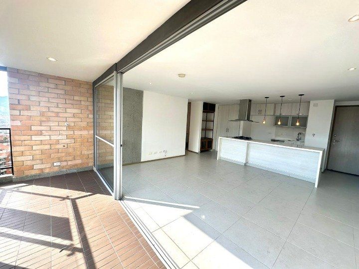 APARTAMENTO EN ARRIENDO UBICADO EN ENVIGADO SECTOR LOMA DEL ESMERALDAL - 4
