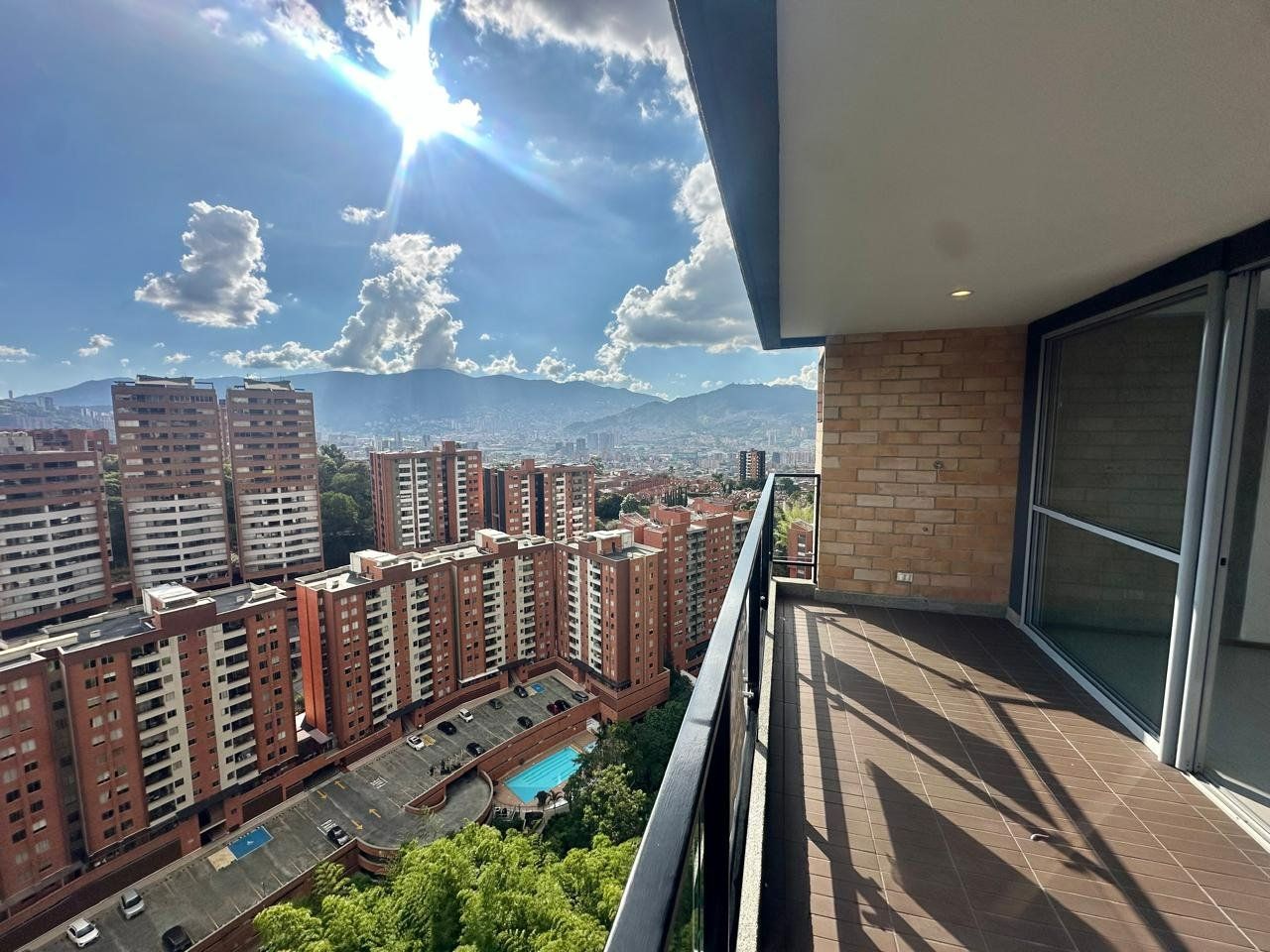 APARTAMENTO EN ARRIENDO UBICADO EN ENVIGADO SECTOR LOMA DEL ESMERALDAL - 11