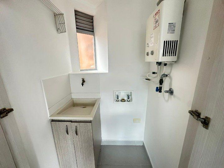 APARTAMENTO EN ARRIENDO UBICADO EN ENVIGADO SECTOR LOMA DEL ESMERALDAL - 9
