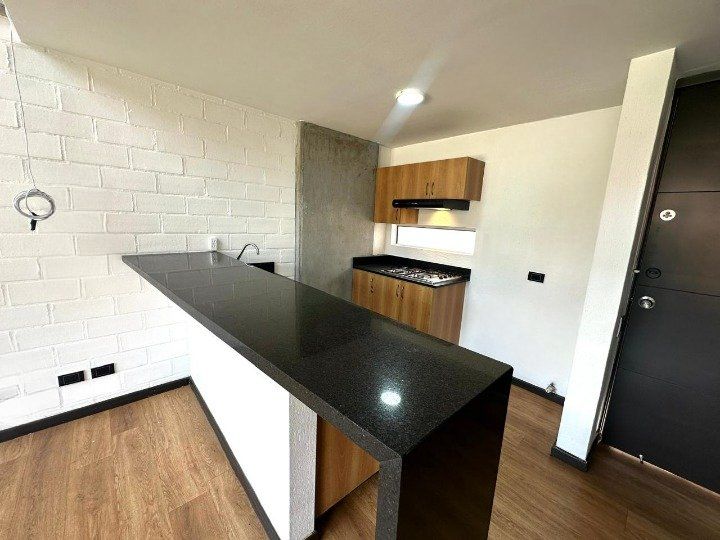 APARTAESTUDIO EN ARRIENDO UBICADO EN MEDELLIN SECTOR LALINDE - 2