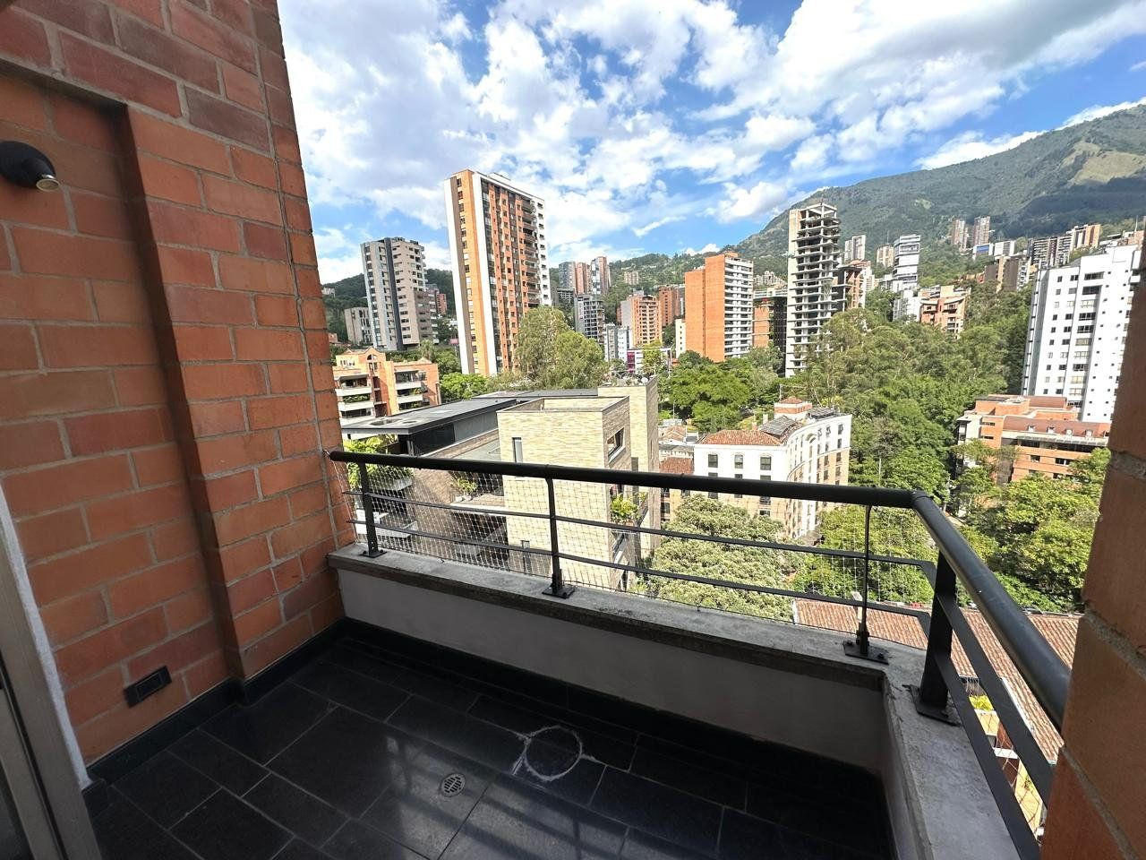 APARTAESTUDIO EN ARRIENDO UBICADO EN MEDELLIN SECTOR LALINDE - 9