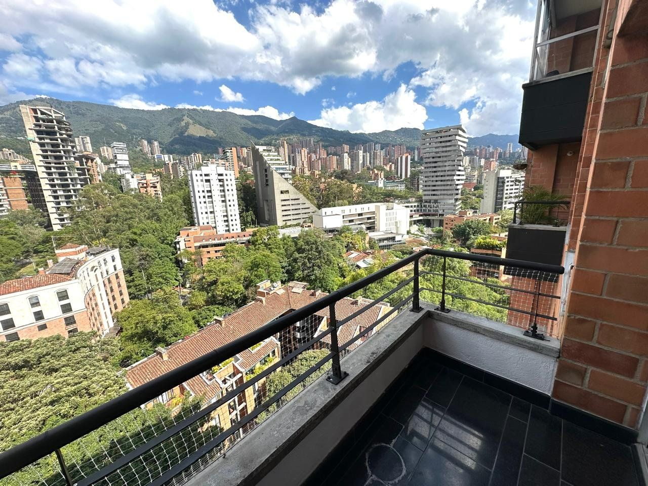 APARTAESTUDIO EN ARRIENDO UBICADO EN MEDELLIN SECTOR LALINDE - 8
