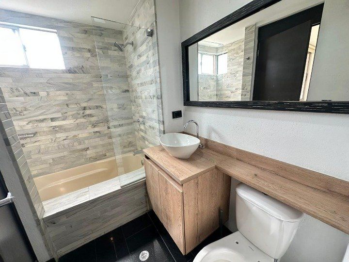 APARTAESTUDIO EN ARRIENDO UBICADO EN MEDELLIN SECTOR LALINDE - 6