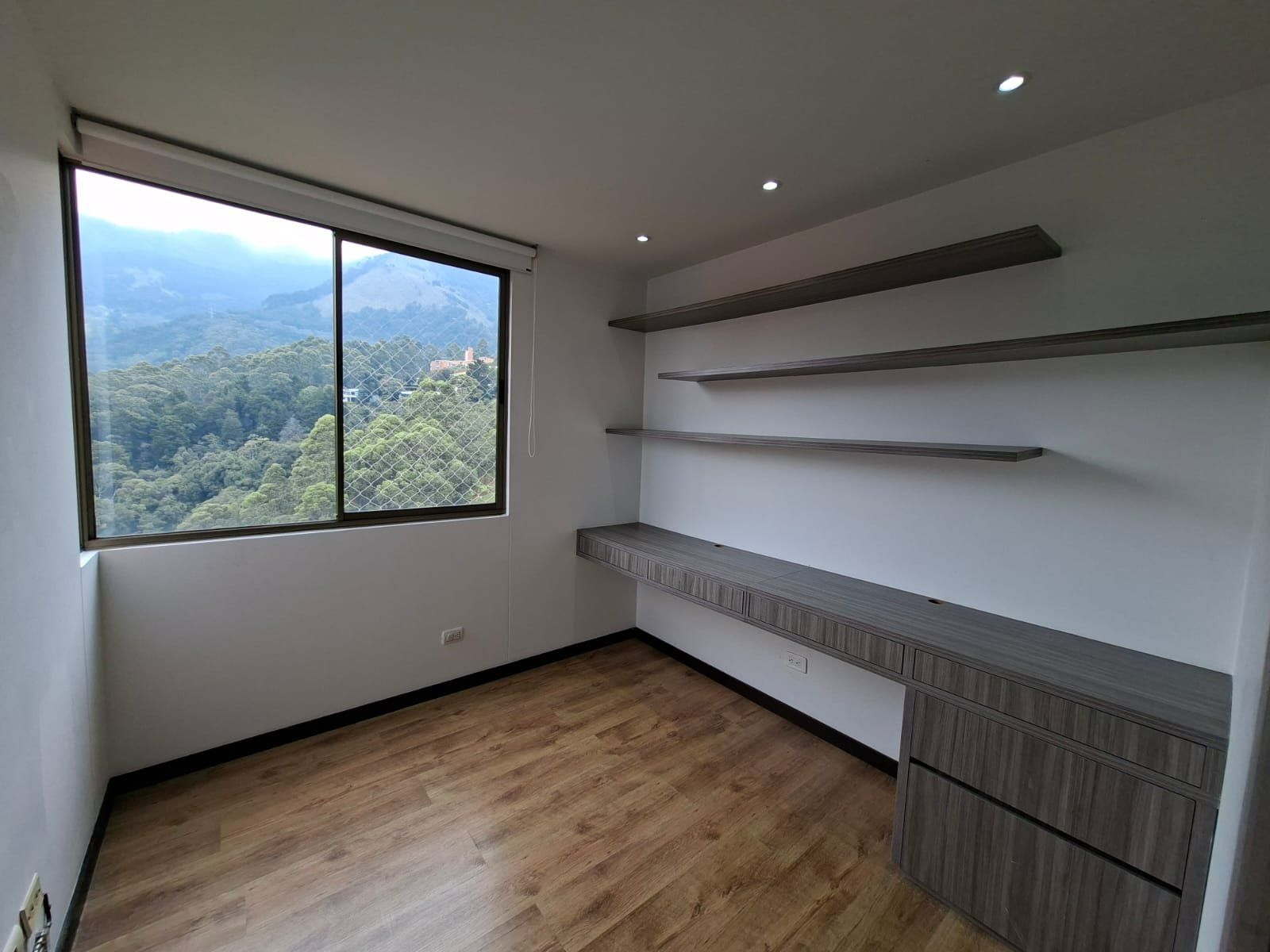 APARTAMENTO EN ARRIENDO UBICADO EN EL POBLADO SECTOR EL TESORO - 4