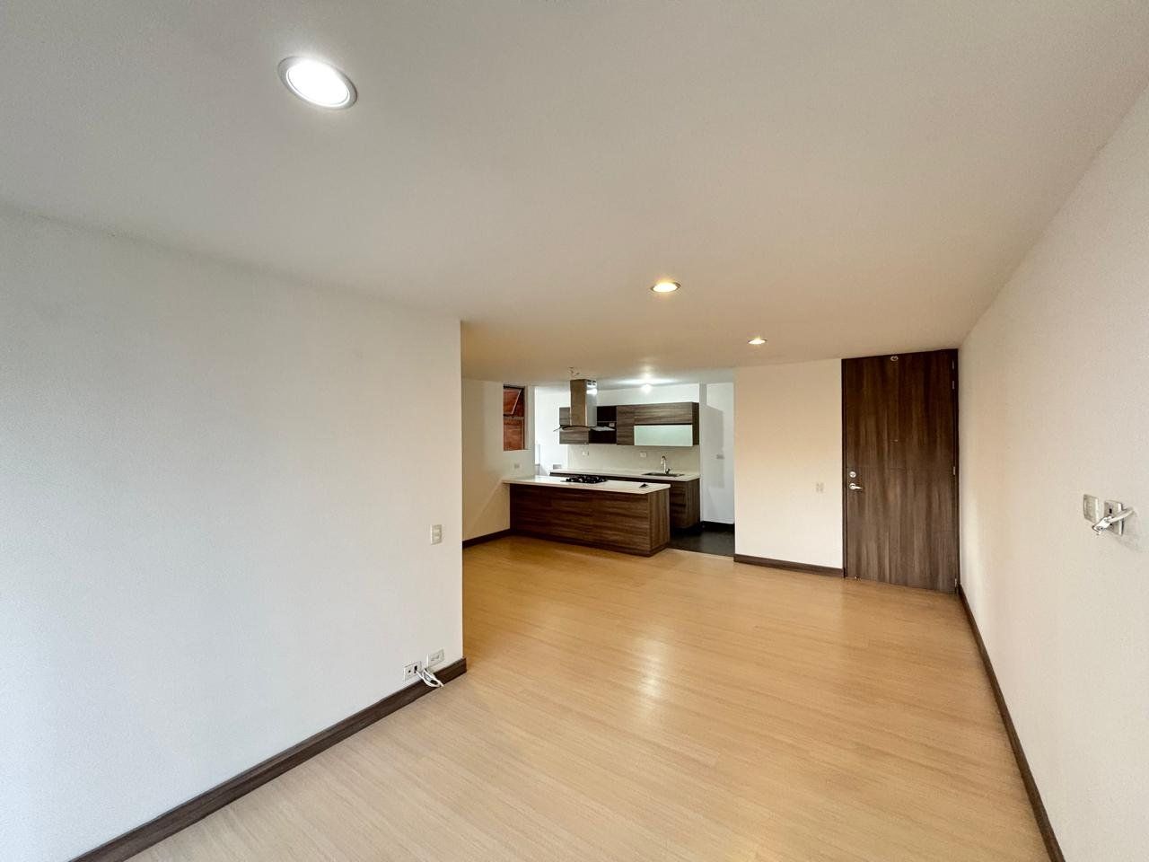 APARTAMENTO EN ARRIENDO UBICADO EN ENVIGADO SECTOR LOMA DEL ESMERALDAL - 2