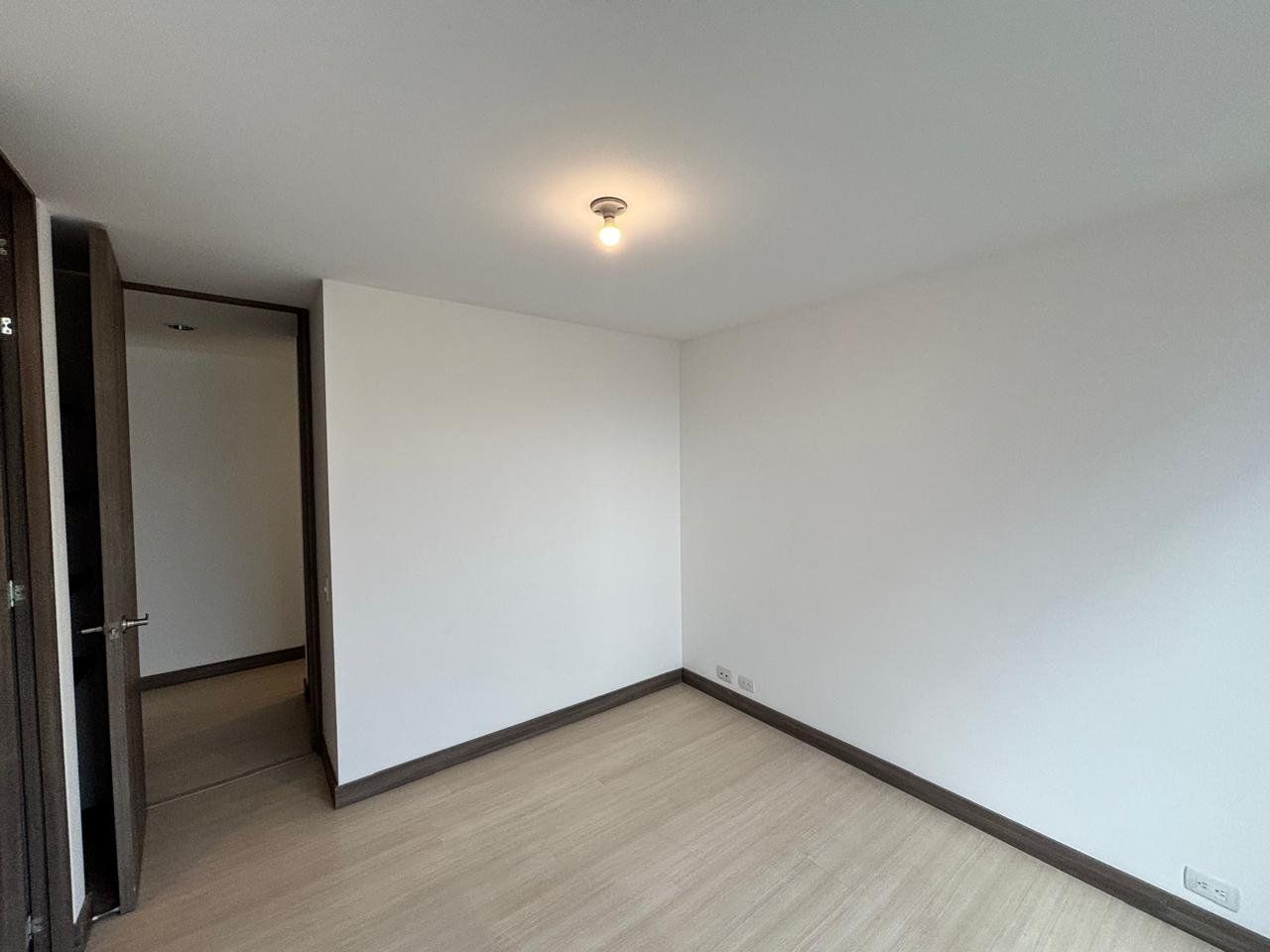 APARTAMENTO EN ARRIENDO UBICADO EN ENVIGADO SECTOR LOMA DEL ESMERALDAL - 11
