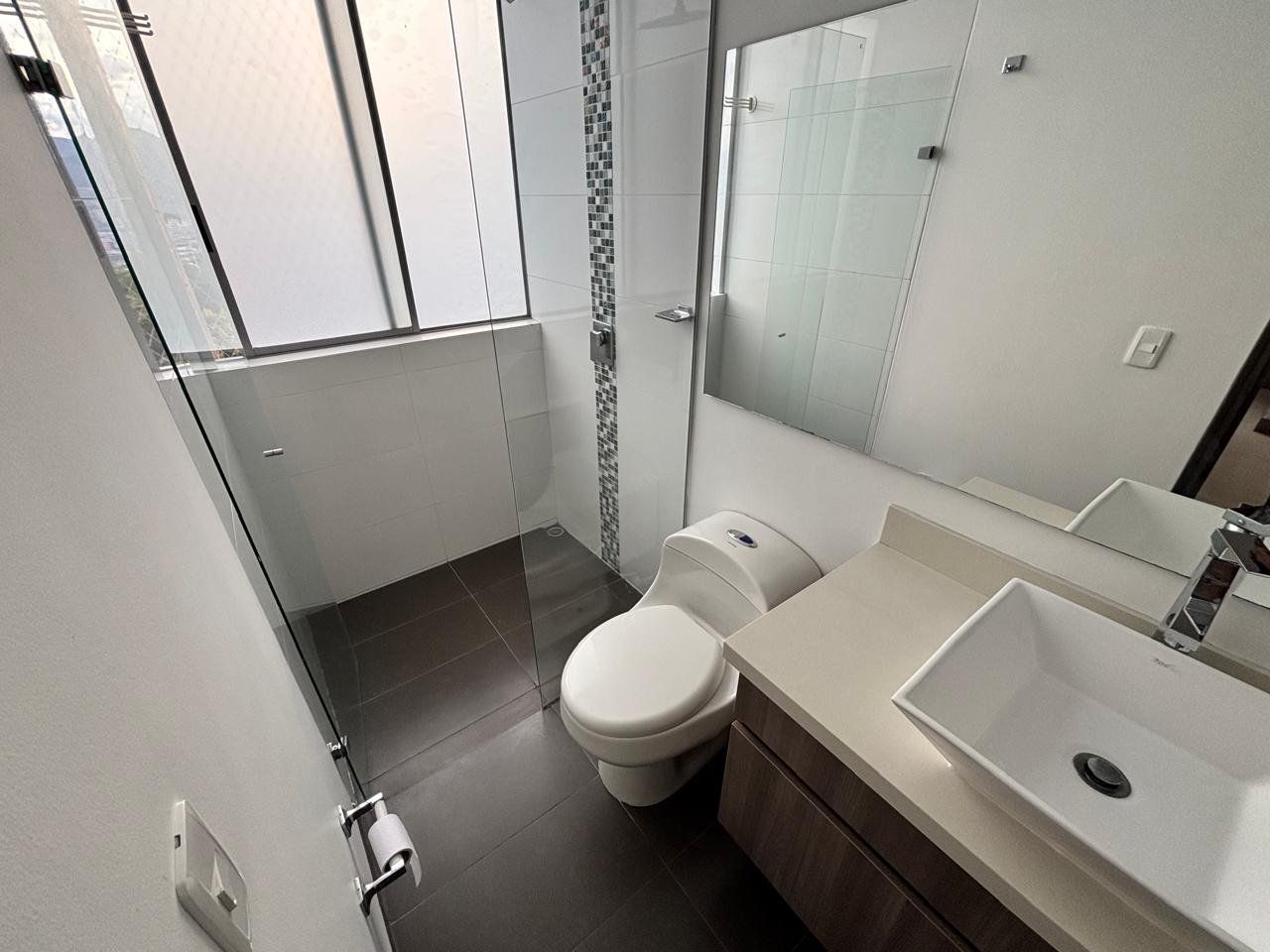 APARTAMENTO EN ARRIENDO UBICADO EN ENVIGADO SECTOR LOMA DEL ESMERALDAL - 14