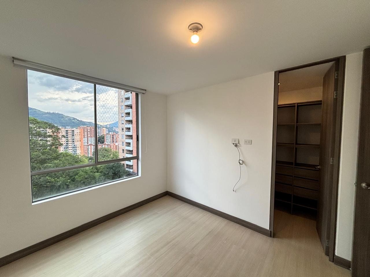 APARTAMENTO EN ARRIENDO UBICADO EN ENVIGADO SECTOR LOMA DEL ESMERALDAL - 12