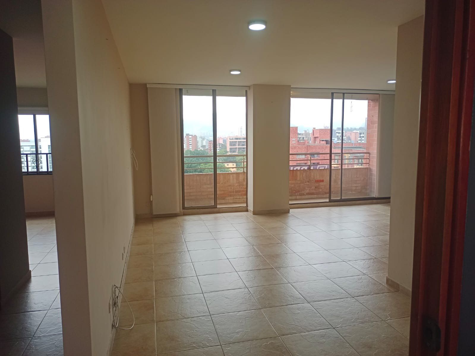 APARTAMENTO EN ARRIENDO UBICADO EN MEDELLÍN SECTOR LAURELES - 7