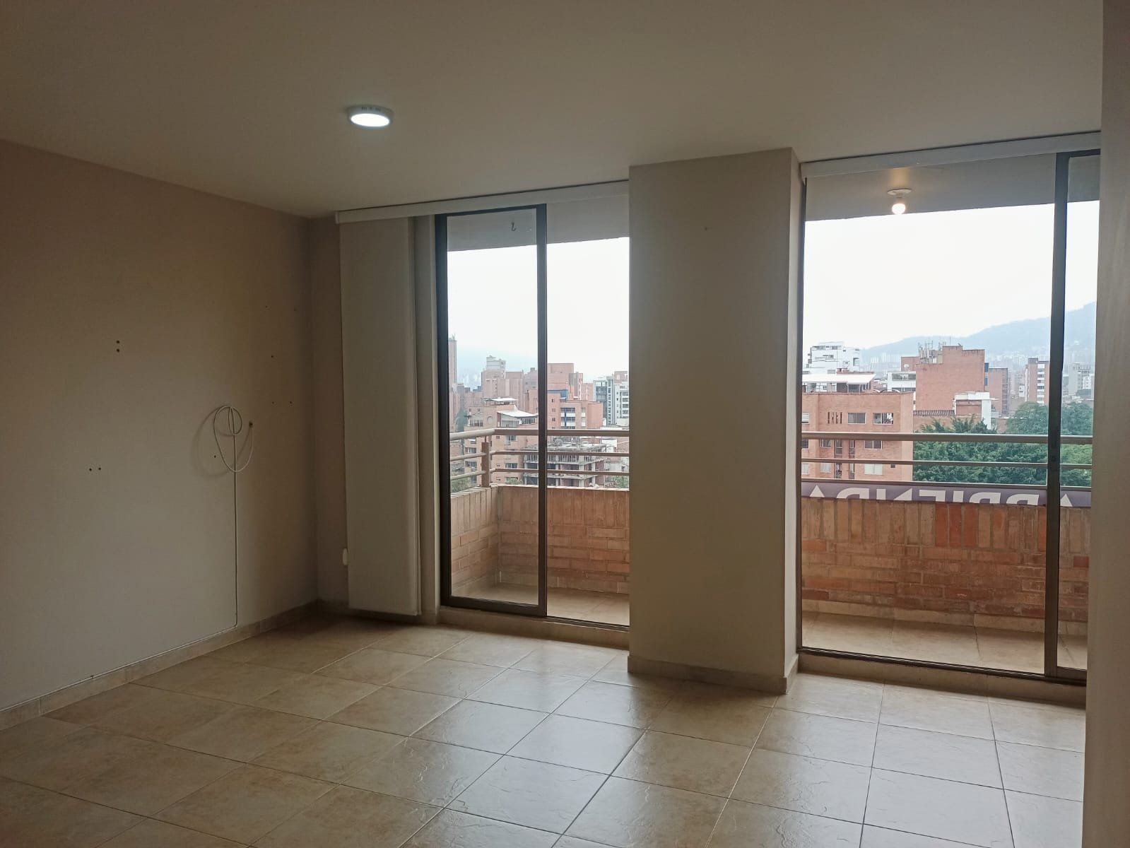APARTAMENTO EN ARRIENDO UBICADO EN MEDELLÍN SECTOR LAURELES - 13