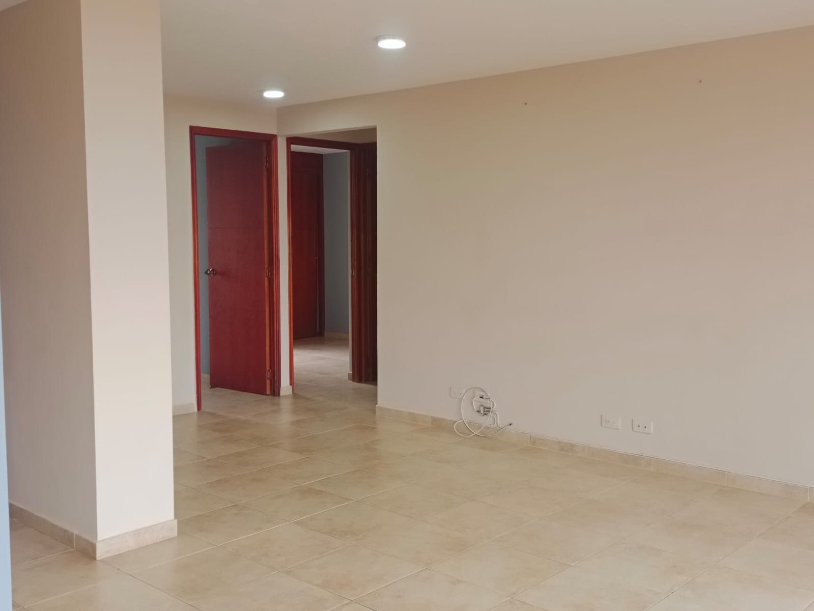 APARTAMENTO EN ARRIENDO UBICADO EN MEDELLÍN SECTOR LAURELES - 3