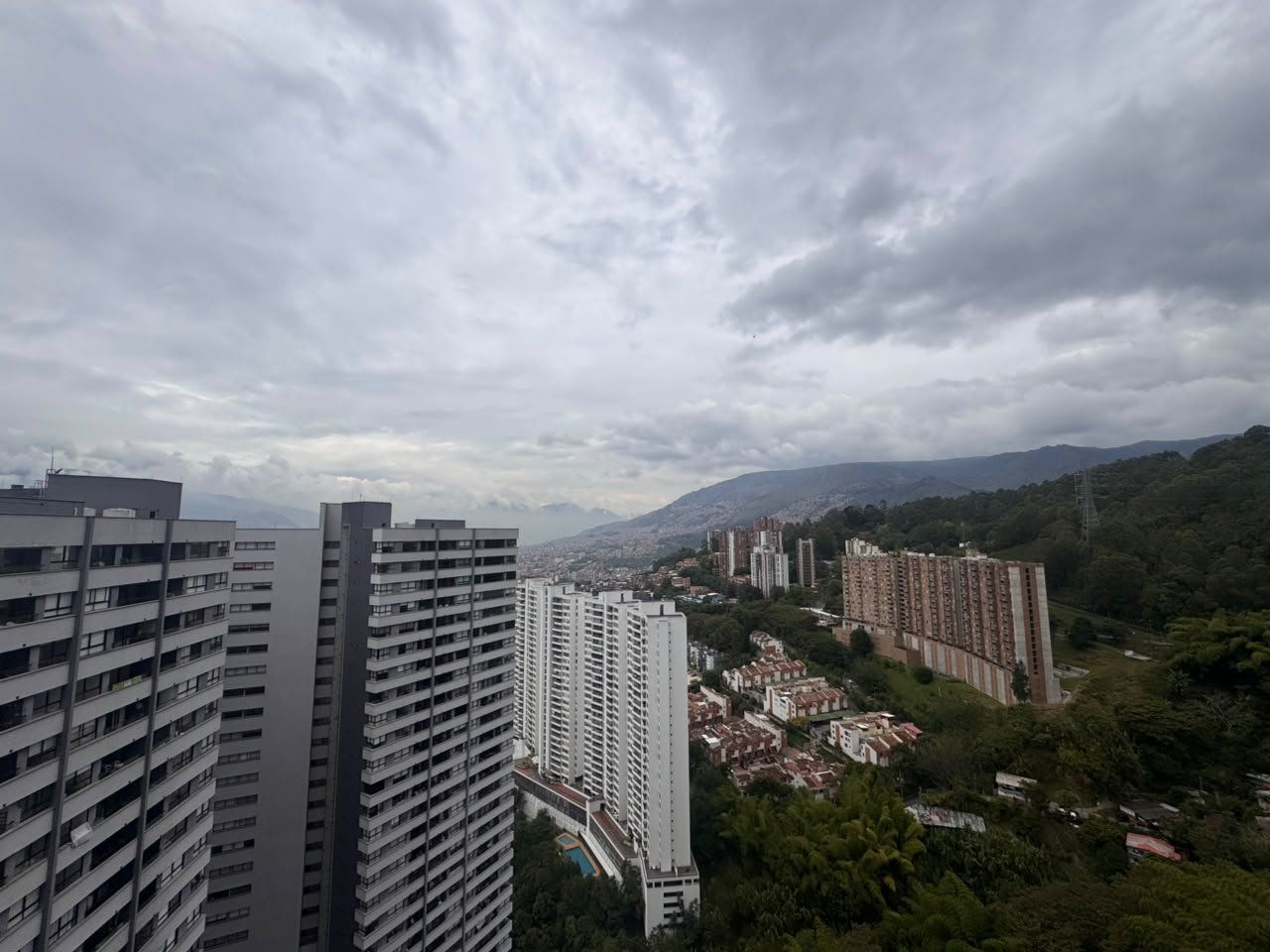 APARTAMENTO EN ARRIENDO UBICADO EN MEDELLÍN SECTOR LAS PALMAS - 13
