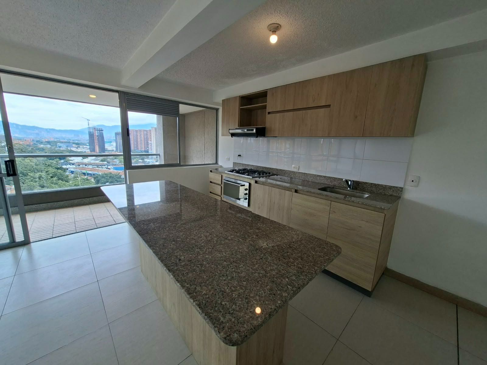 APARTAMENTO EN ARRIENDO UBICADO EN MEDELLIN SECTOR POBLADO - 3