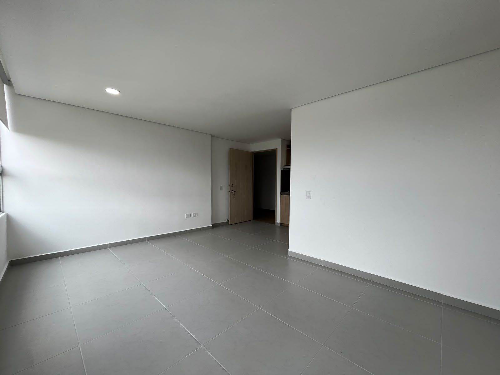 APARTAMENTO EN ARRIENDO UBICADO EN RIONEGRO SECTOR TRANVIA - 2