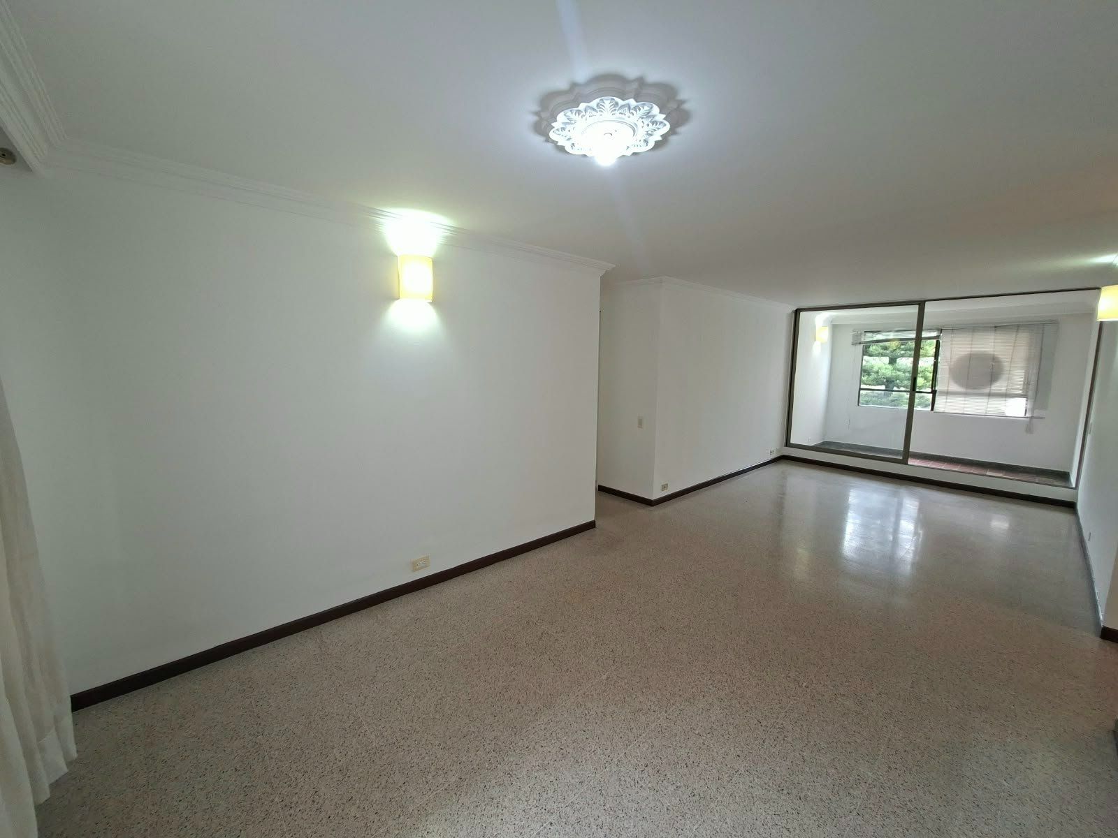 APARTAMENTO EN ARRIENDO UBICADO EN MEDELLIN SECTOR PATIO BONITO - 2