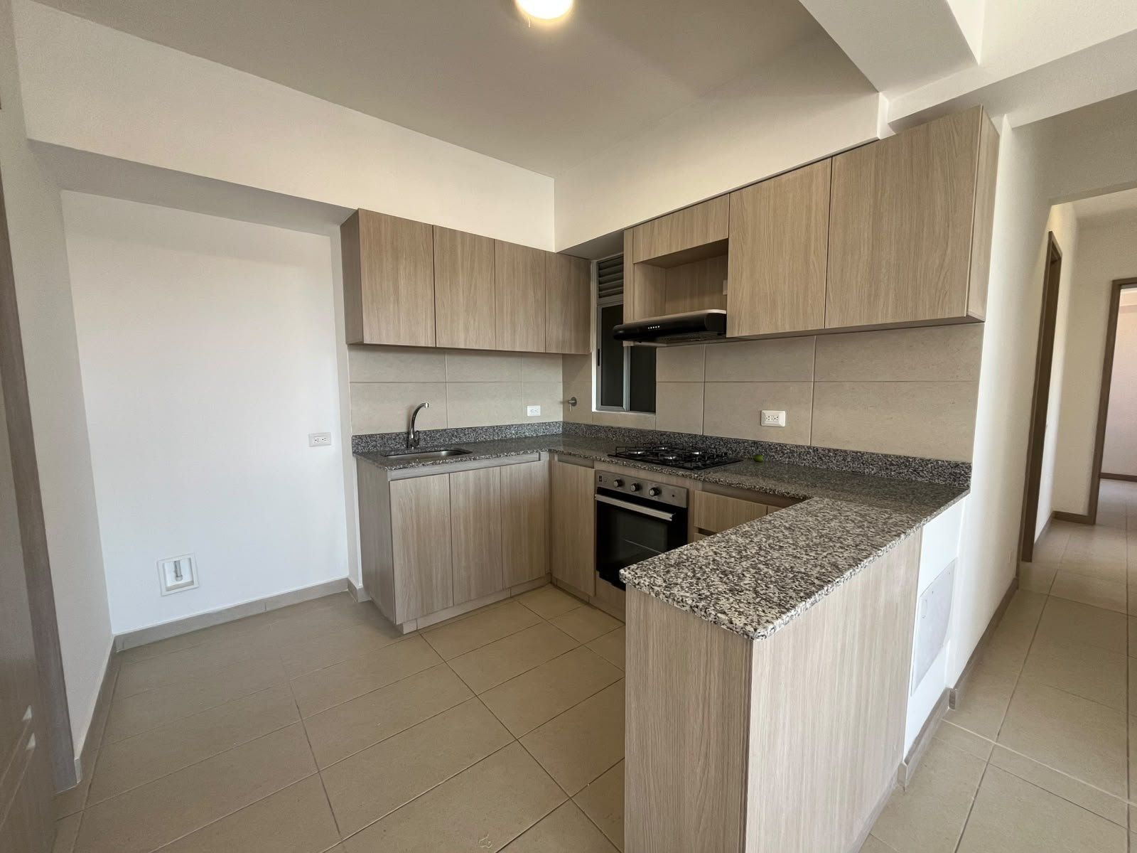APARTAMENTO EN ARRIENDO UBICADO EN RIONEGRO SECTOR SAN NICOLAS - 2