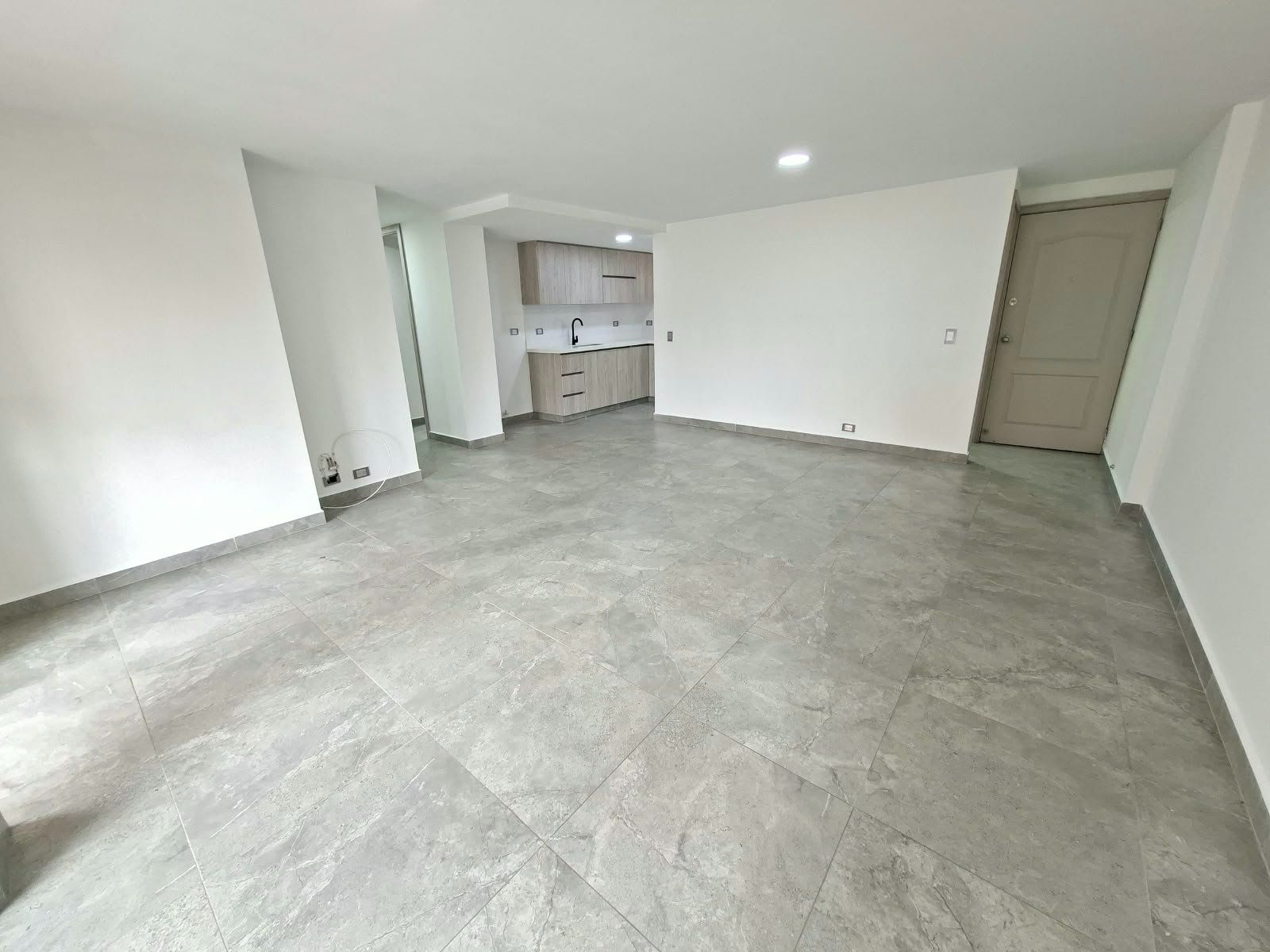 APARTAMENTO EN ARRIENDO UBICADO EN ENVIGADO SECTOR LOMA DEL ESCOBERO