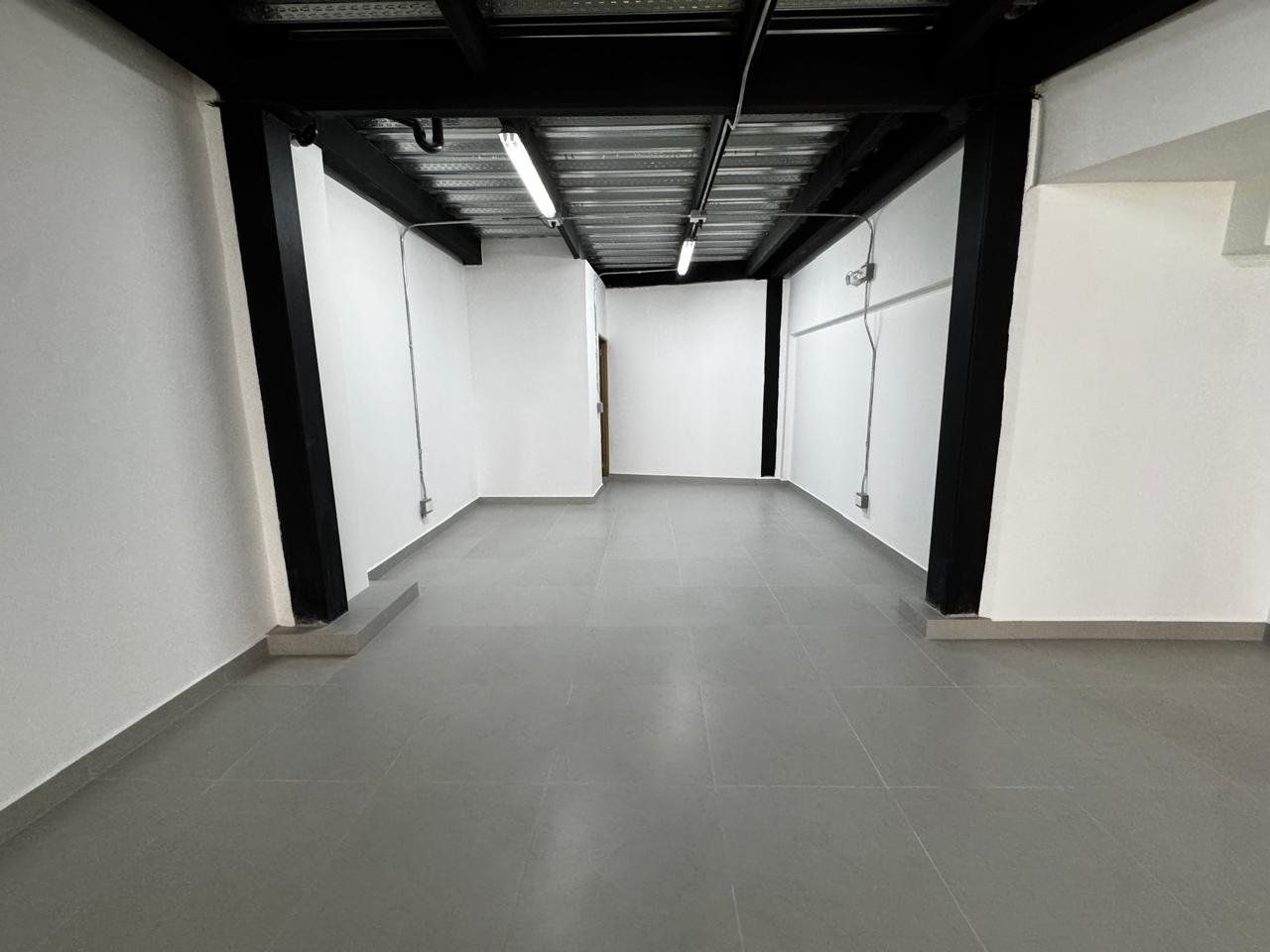 LOCAL EN ARRIENDO UBICADO EN MEDELLIN SECTOR LAURELES