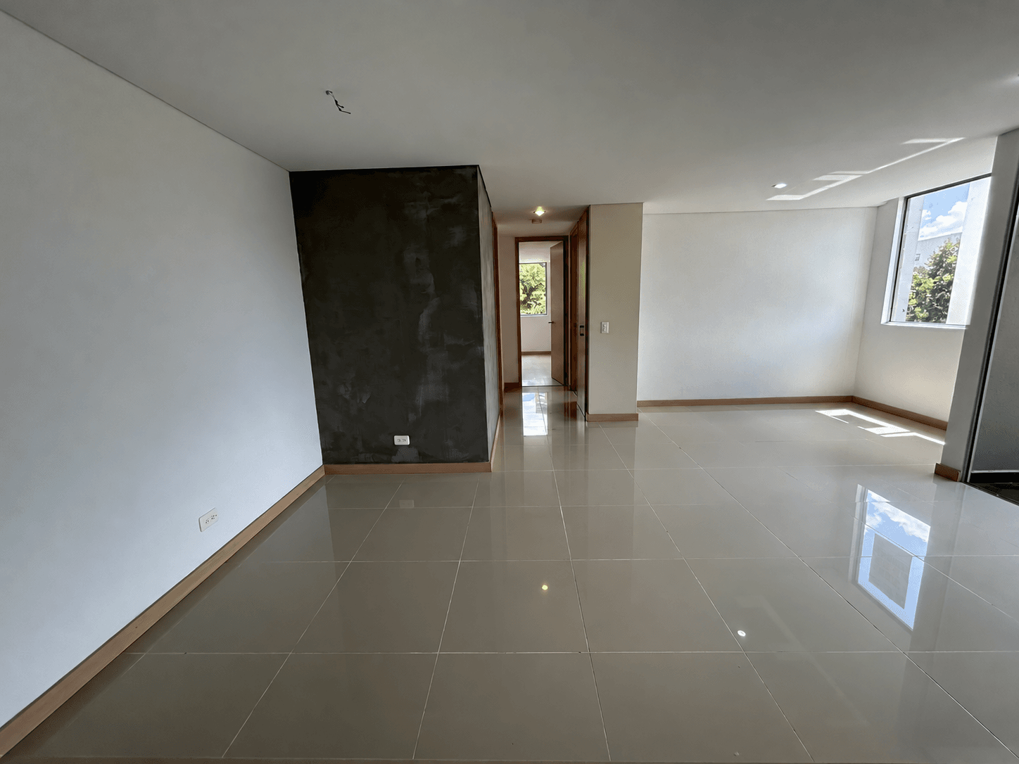 APARTAMENTO EN ARRIENDO UBICADO EN ENVIGADO SECTOR LOMA DEL ESMERALDAL