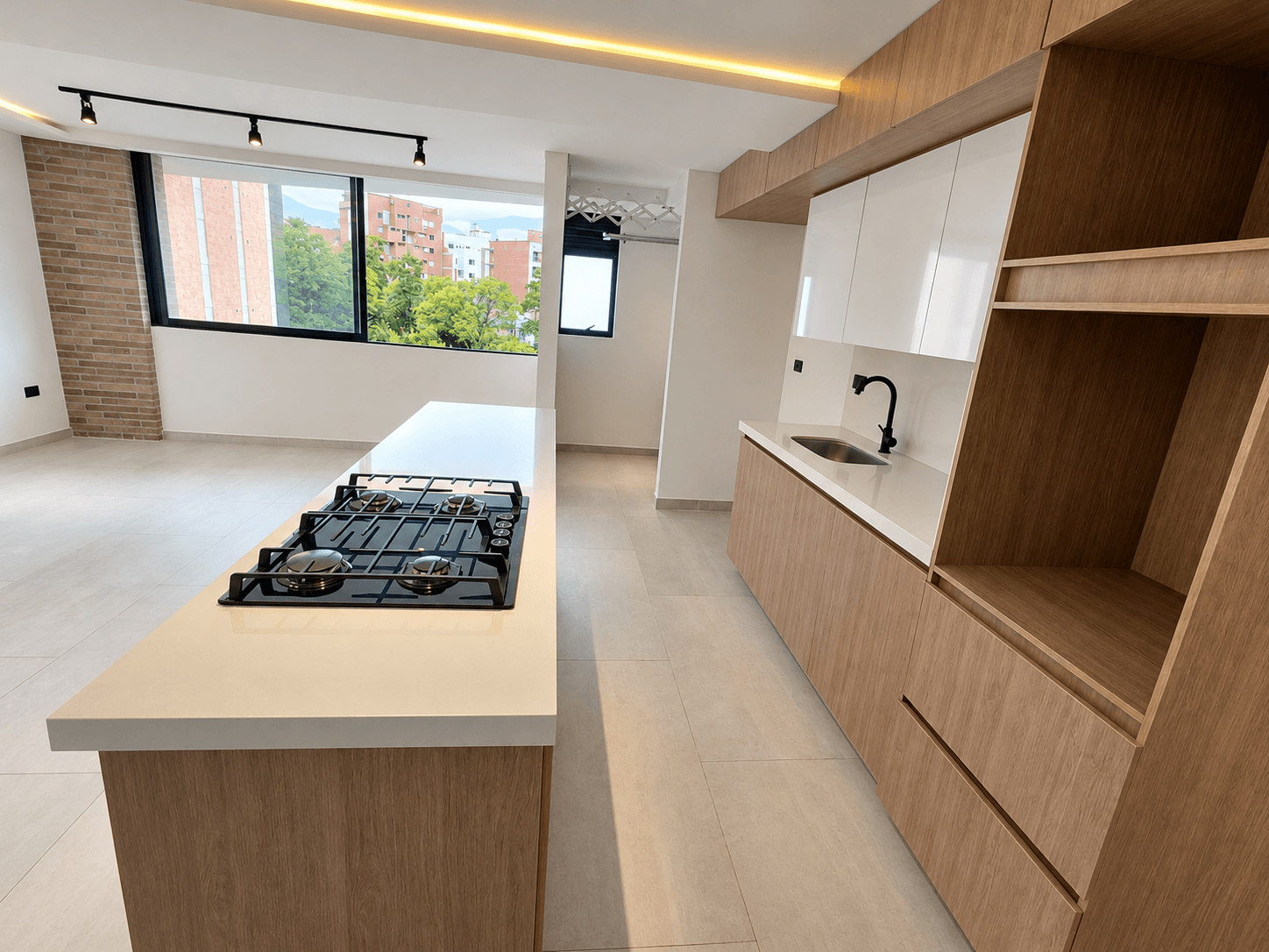 APARTAMENTO AMOBLADO EN ARRIENDO UBICADO EN MEDELLIN SECTOR UNICENTRO - 2