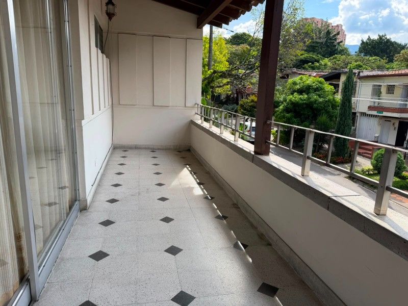CASA EN VENTA EN MEDELLIN SECTOR SIMÓN BOLIVAR - 23