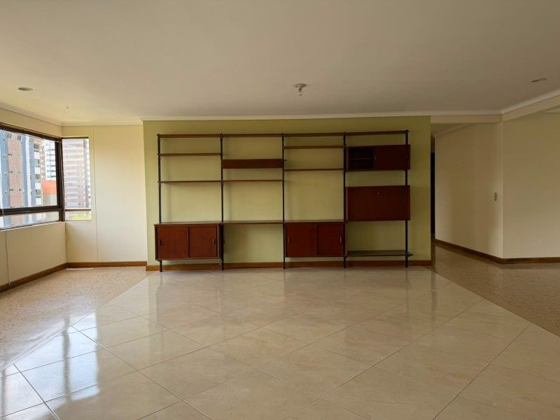 APARTAMENTO EN VENTA UBICADO EN MEDELLIN POR EL SECTOR CASTROPOL - 4