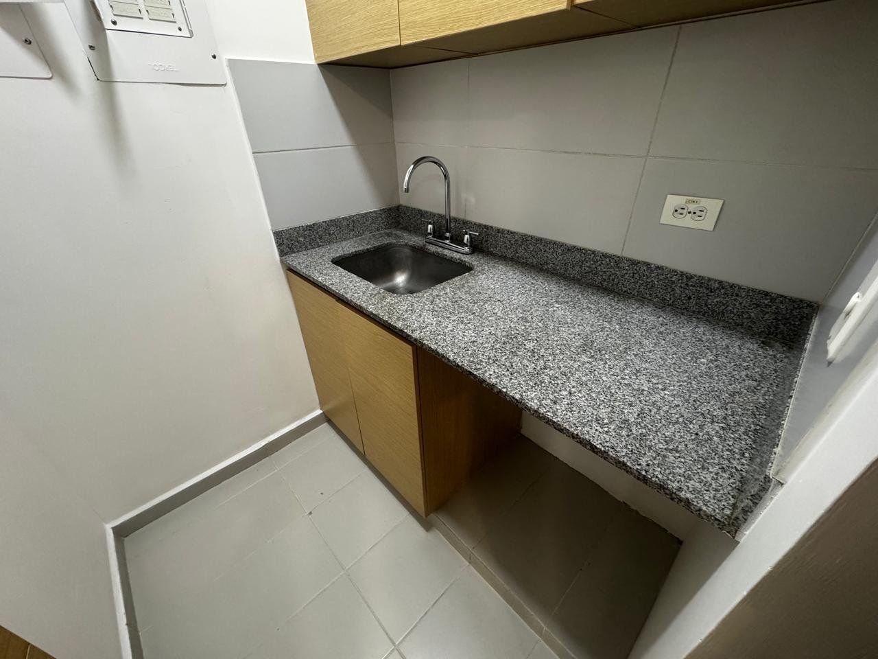 OFICINA EN VENTA UBICADA EN MEDELLIN SECTOR POBLADO - 7