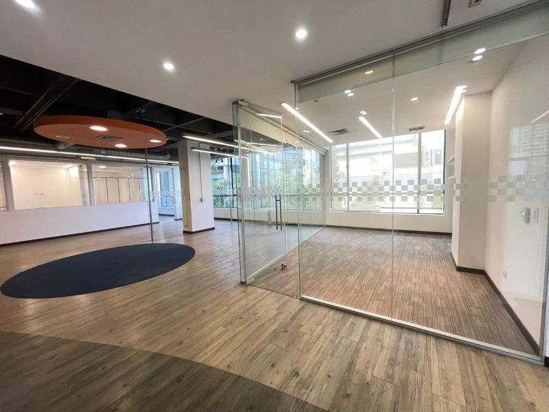OFICINA EN ARRIENDO UBICADA EN MEDELLÍN SECTOR POBLADO - 8