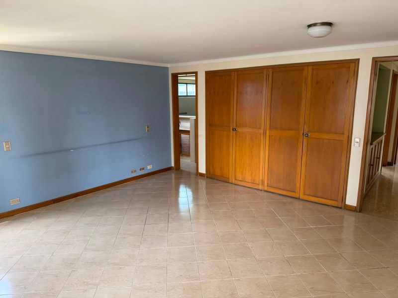 APARTAMENTO EN VENTA UBICADO EN MEDELLIN POR EL SECTOR CASTROPOL - 3