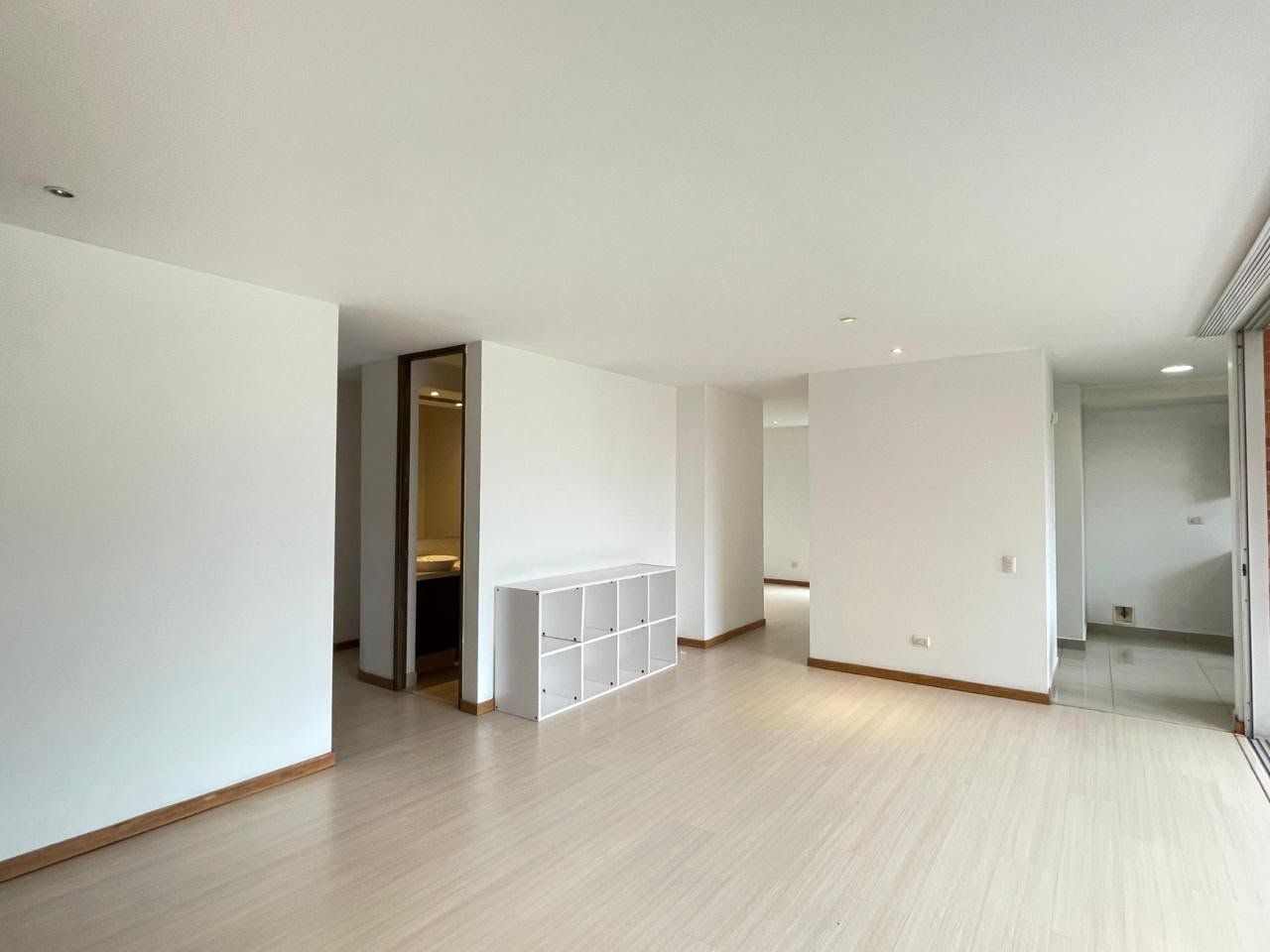 APARTAMENTO EN VENTA UBICADO EN MEDELLIN SECTOR EL POBLADO - 6