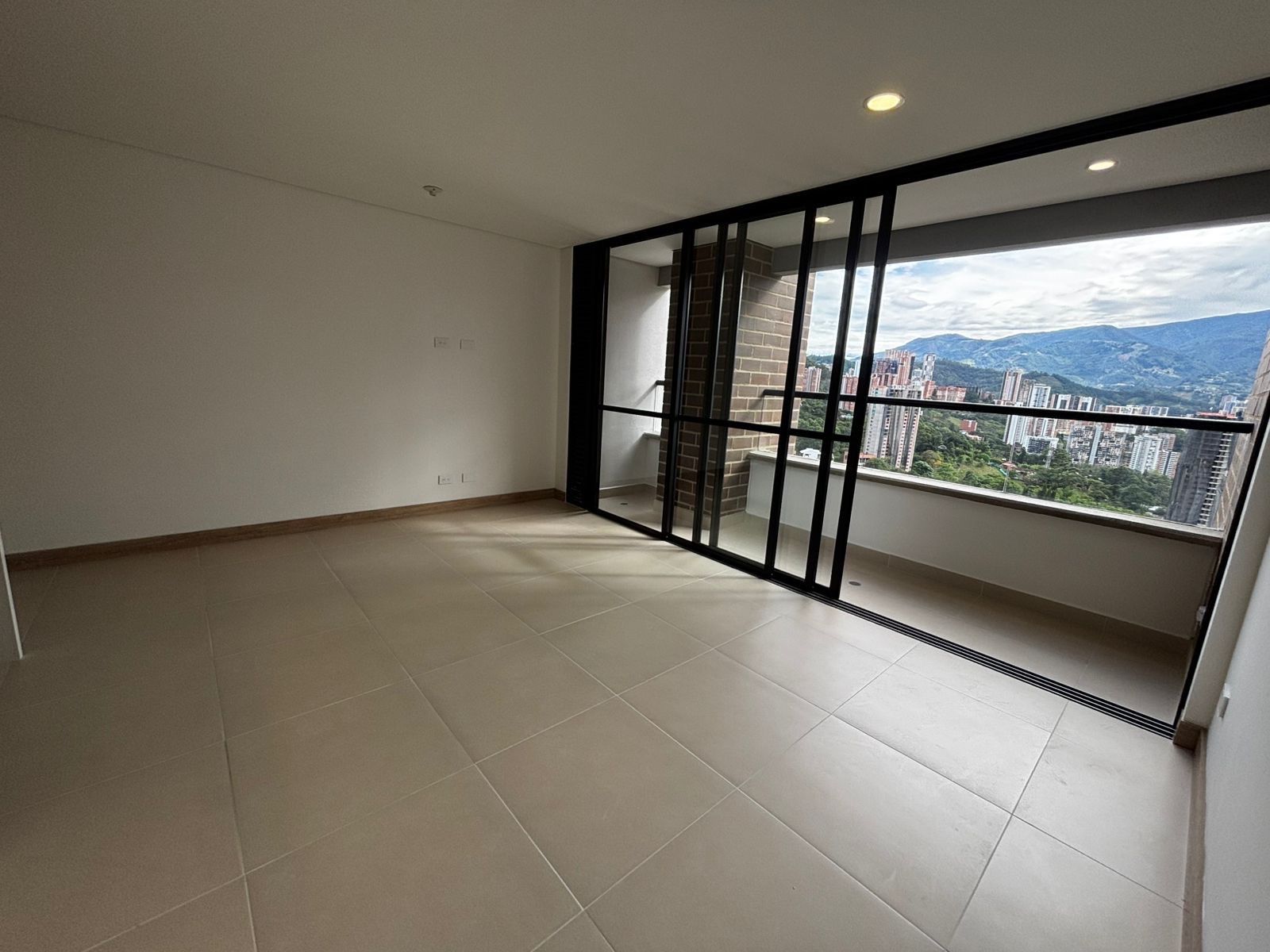 APARTAMENTO EN ARRIENDO UBICADO ENVIGADO SECTOR LA CUENCA - 5